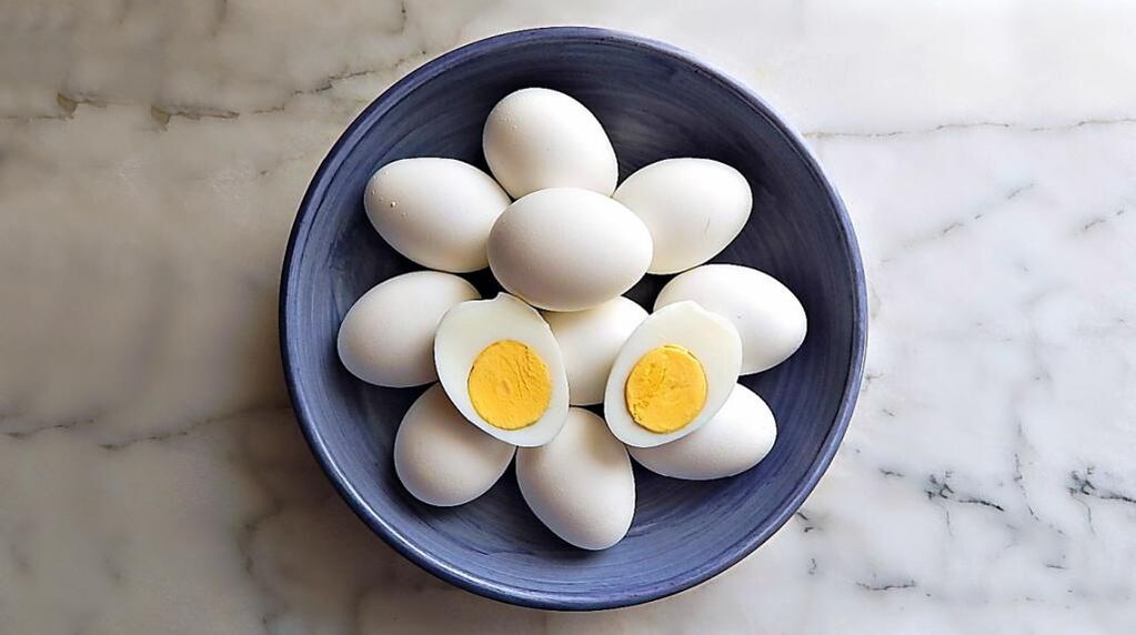 Kananmunat ovat välttämätön tuote kemiallisen ruokavalion ruokavaliossa